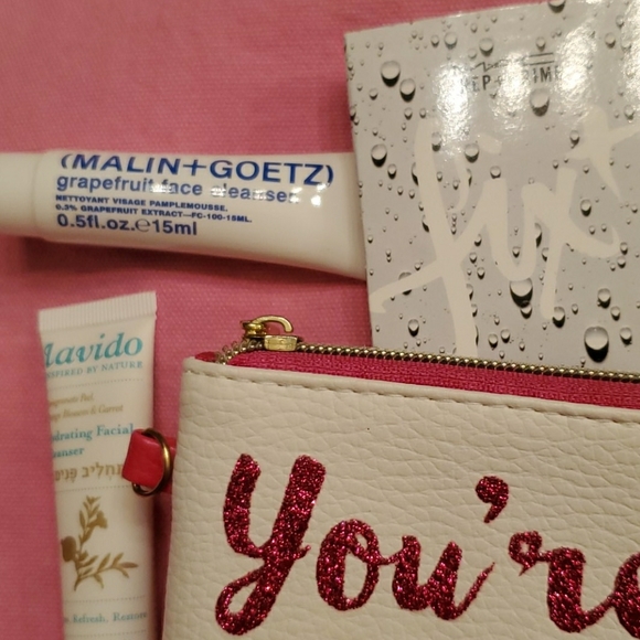 Beauty Sample Bag - Picture 3 of 6